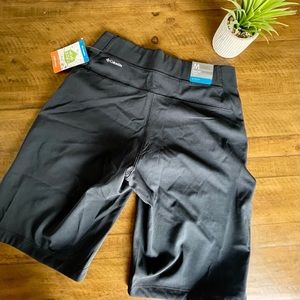 Columbia Back Beauty Shorts